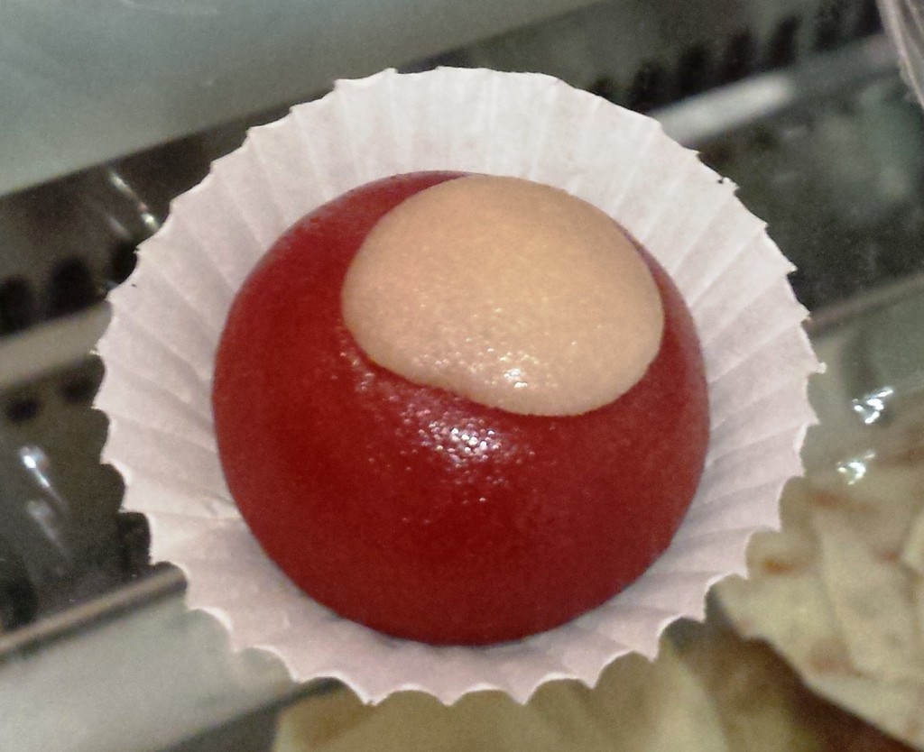 Zwei Zutaten, die sich gut verstehen: Marzipan und Nugat 