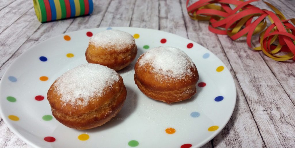 Ein Muss für jedes Fastnachts-Büfett: leckere Kreppel - Rheinhessenliebe