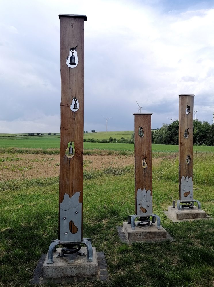 Objekte zwischen Birnbäumen Glockenspiel