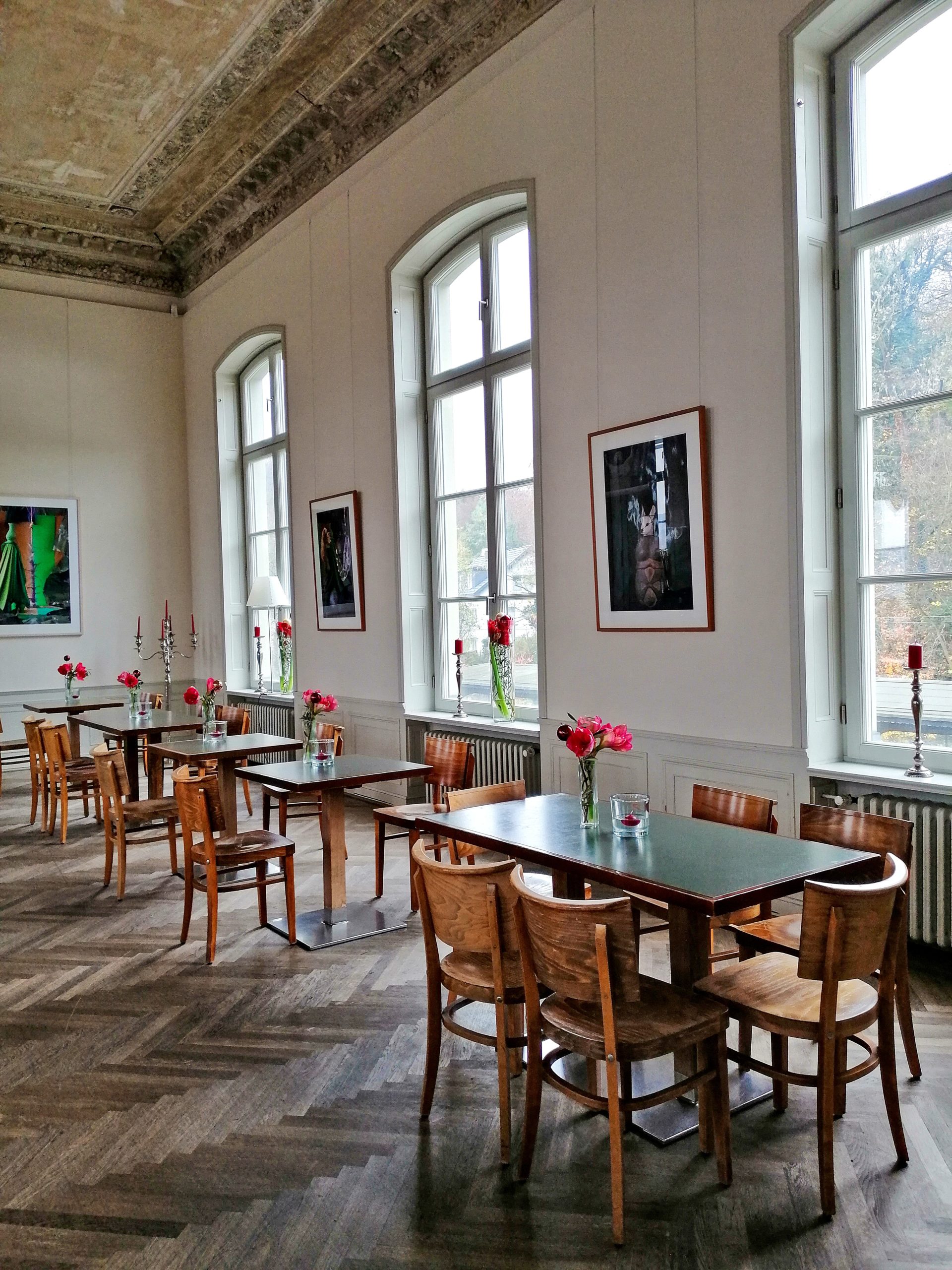 Restaurant Interieur No. 253 im Bahnhof Rolandseck 