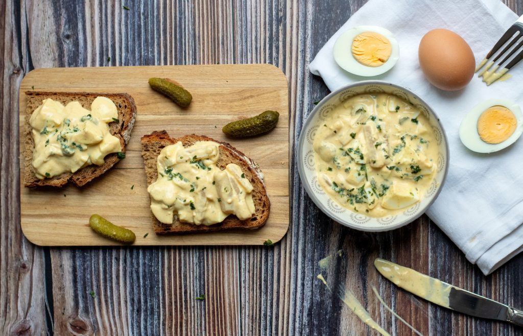 Rezept: Eiersalat ohne Mayo - lecker und gelingsicher