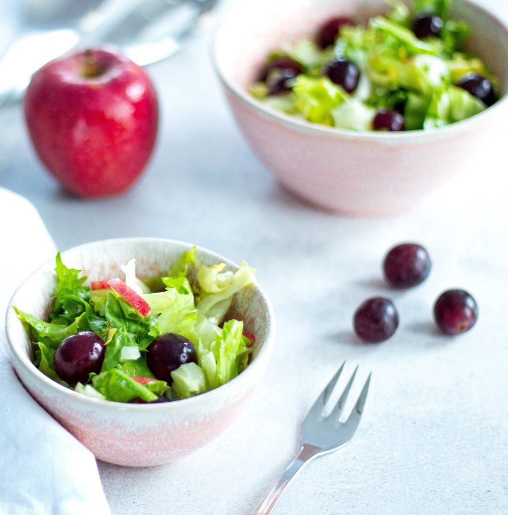 Das beste Endiviensalat-Rezept mit Apfel und Trauben