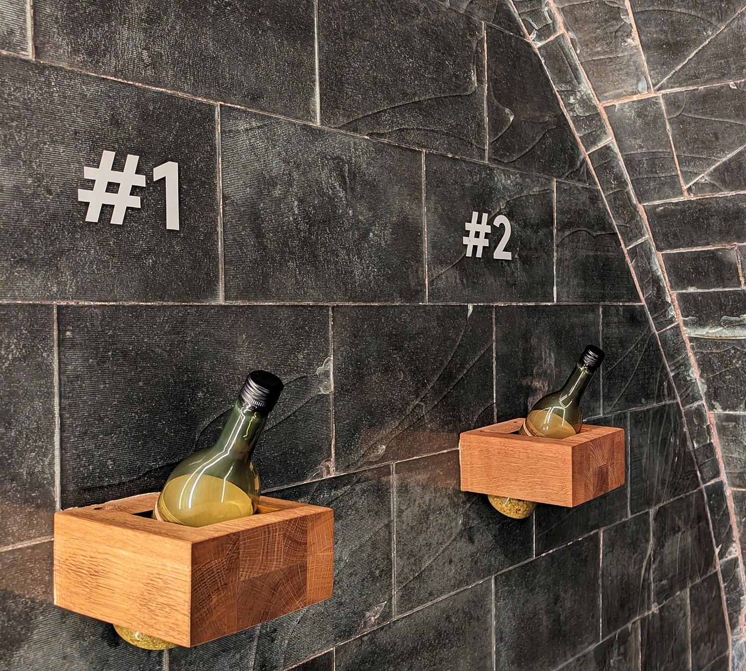 Ausstellung Kellergenossen im Winzerkeller Ingelheim Duftlabor 